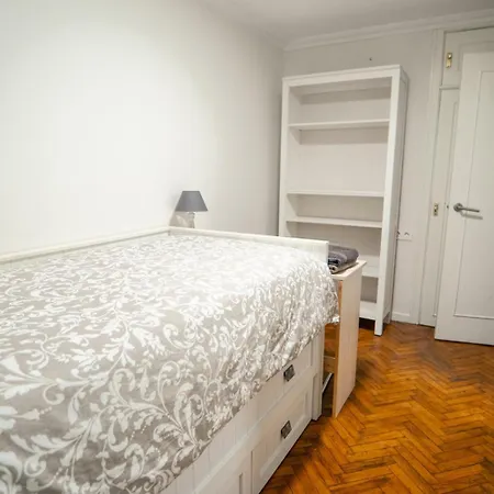 Precioso Y Luminoso Apartamento Calle Garcia Camba Appartamento