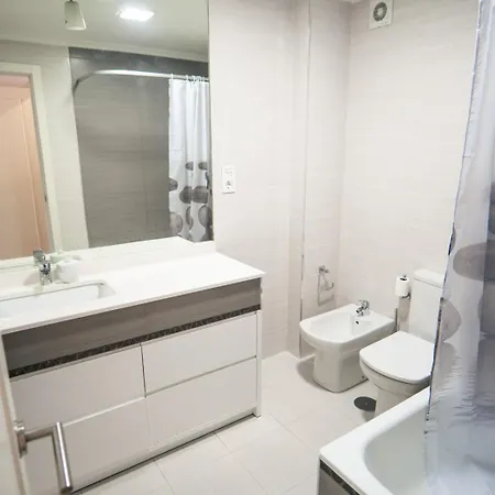 Precioso Y Luminoso Apartamento Calle Garcia Camba *